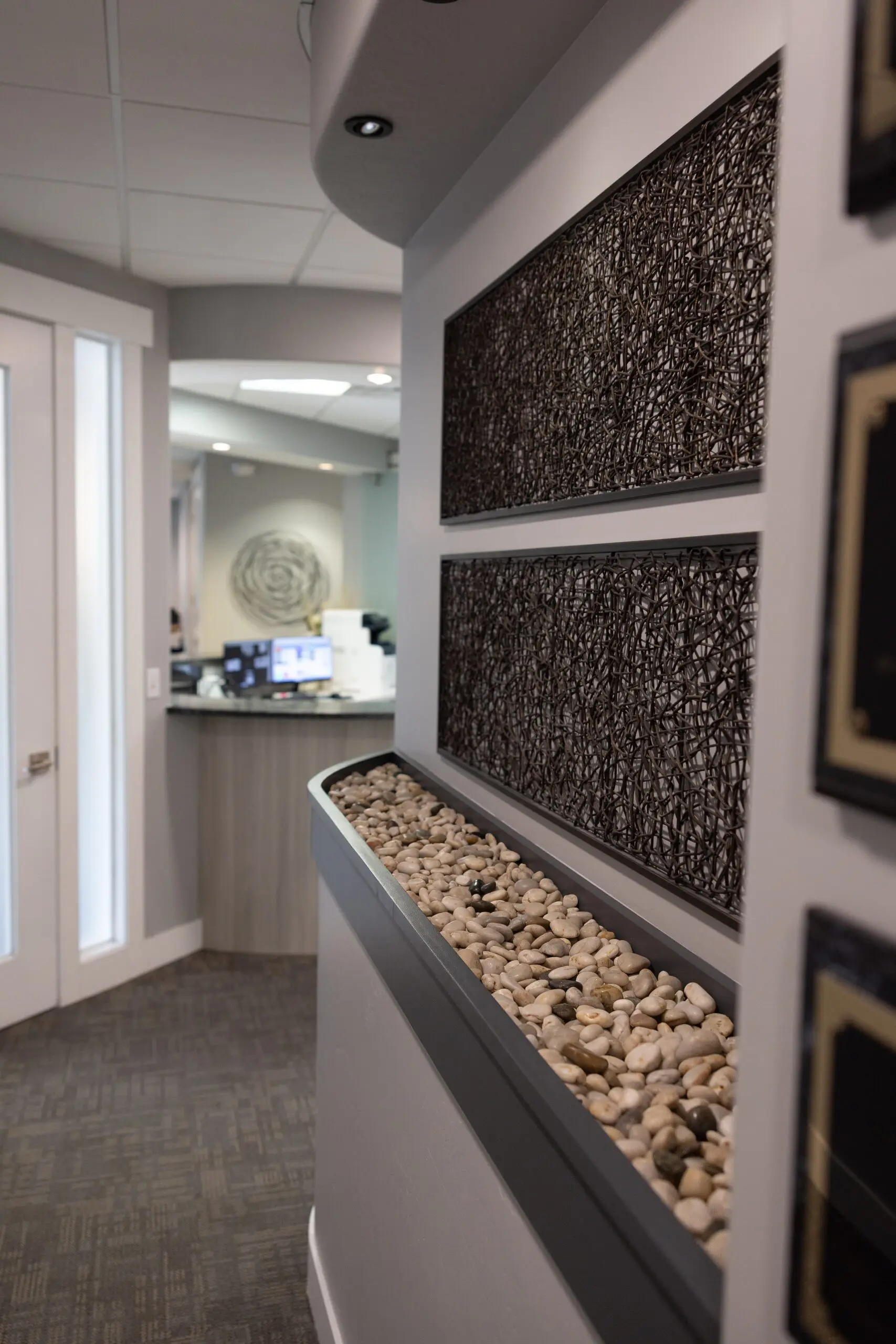 An office photo showing a side view of the room’s design